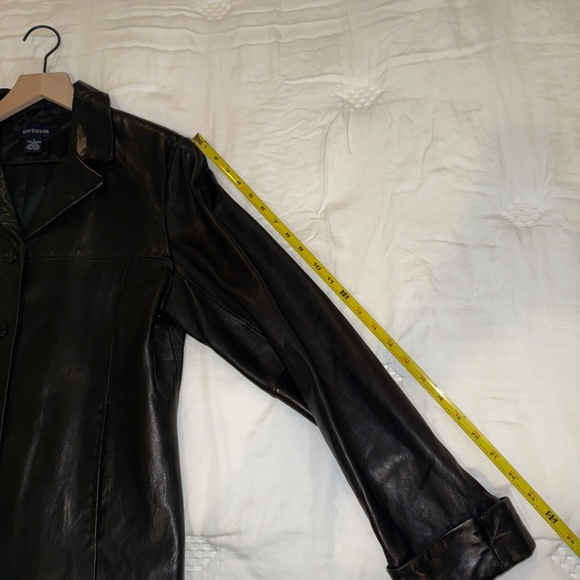Ann Taylor Genuine Leather Jacket - black - size Large - Picture 10 of 11